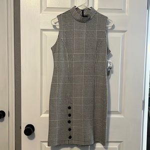 Black and white Sharagano dress. Size 8P.